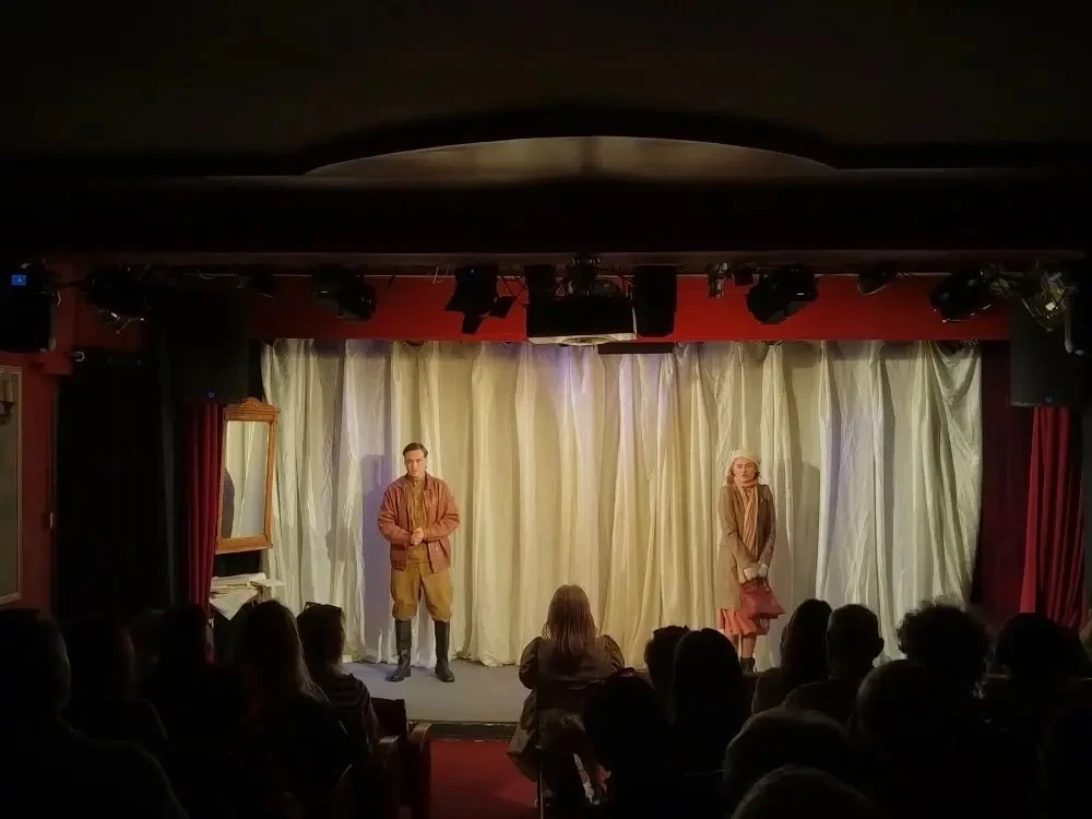 🎭 7А класс — на театральном фестивале «Русская классика»!  В рамках фестиваля наши ребята посетили п