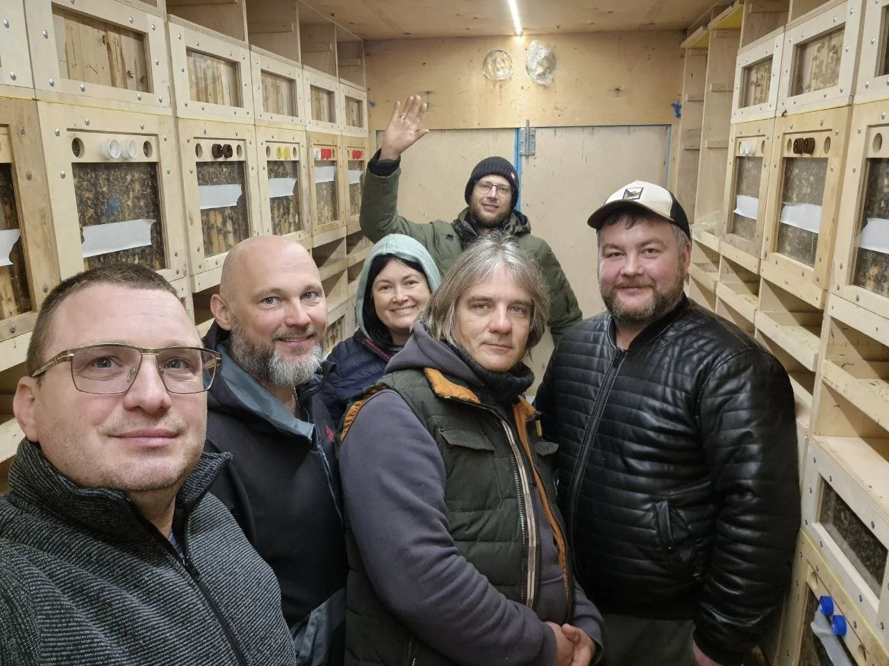 Нашу пасеку и производство посетила делегация пчеловодов-промышленников, очень полезное...