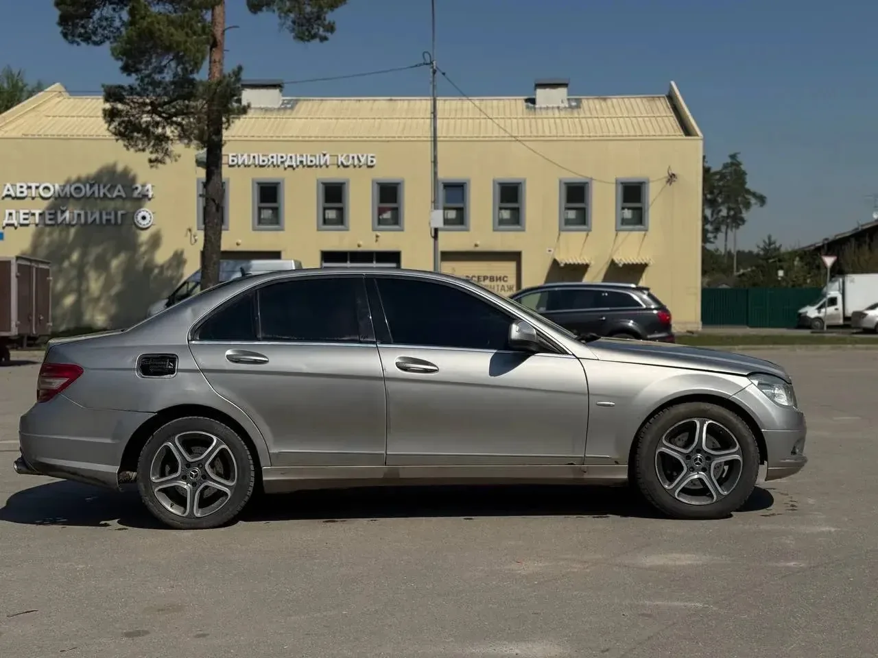 Mercedes Benz С-klass  3.5 АКПП 2007 год   До рестайлинг Надежный 272 3.5 мотор Стоит новый AMG руль