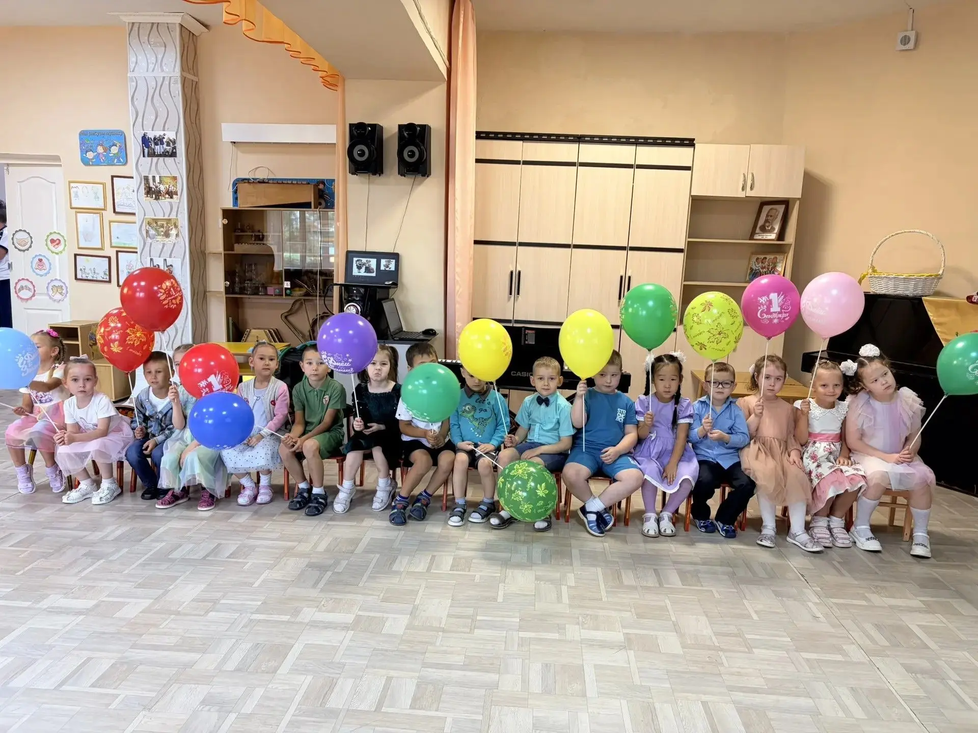 В нашем детском саду царила по-настоящему праздничная атмосфера! День знаний — это всег...