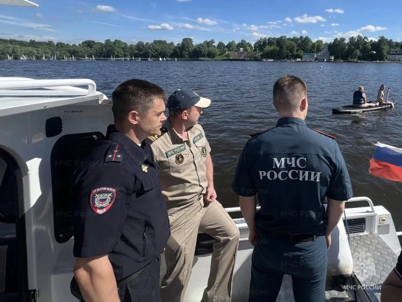 ❗️ Жара в Подмосковье: выходные у воды требуют особой осторожности