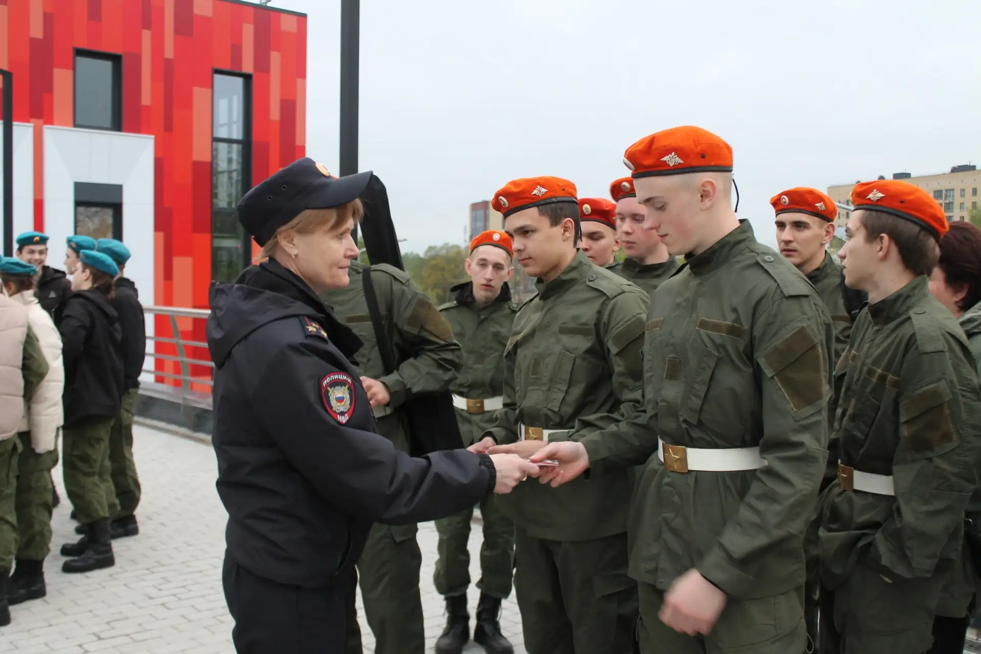 В рамках открытия регионального этапа всероссийской военно-патриотической игры «Зарница 2.0» для ста