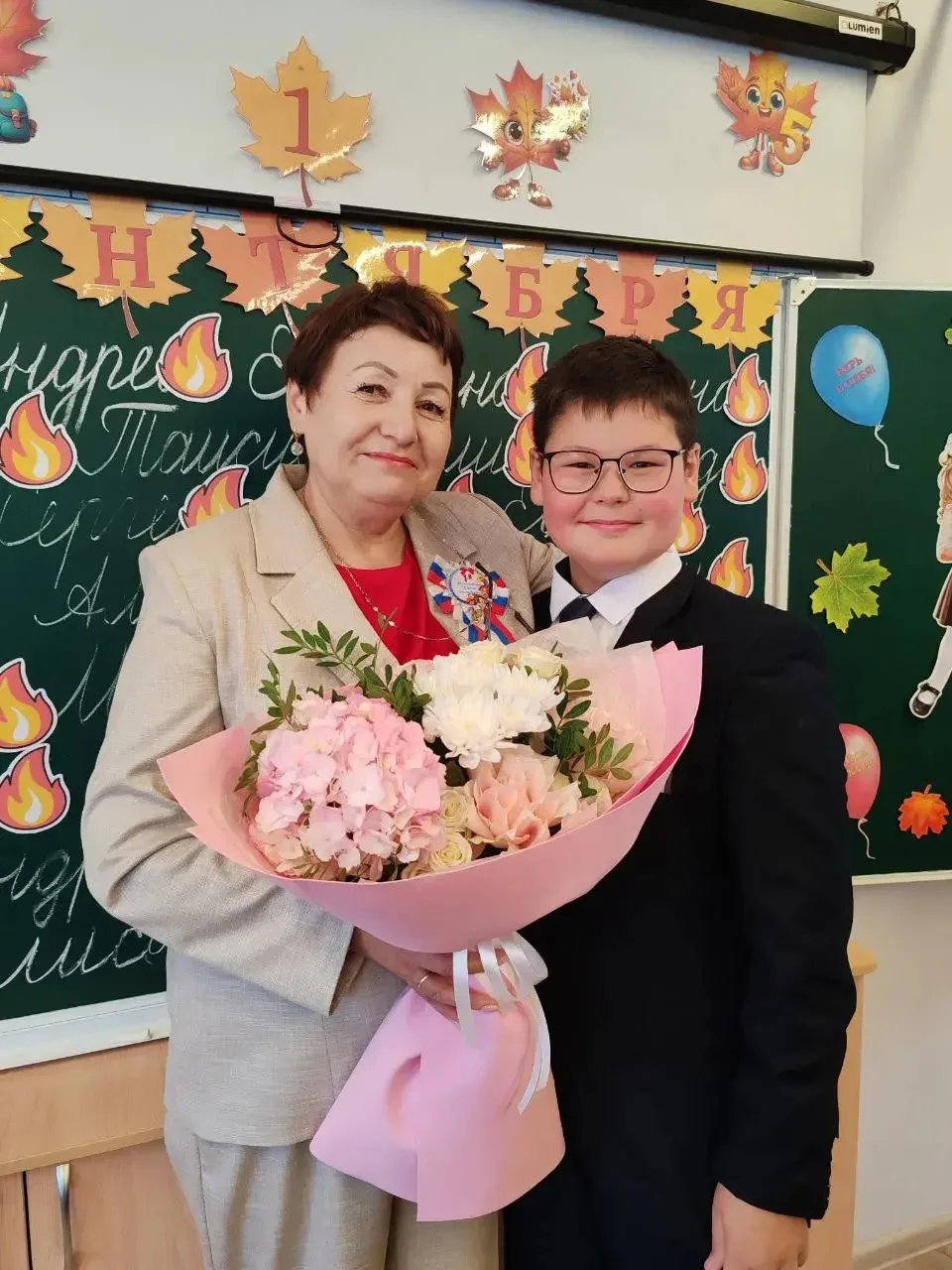 Мы рады и счастливы, что наставником наших детей были именно Вы Елена Геннадьевна, Жела...