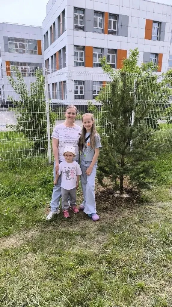 На фотографиях запечатлена по-настоящему дружная и сплочённая команда! Очень приятно видеть, как сот