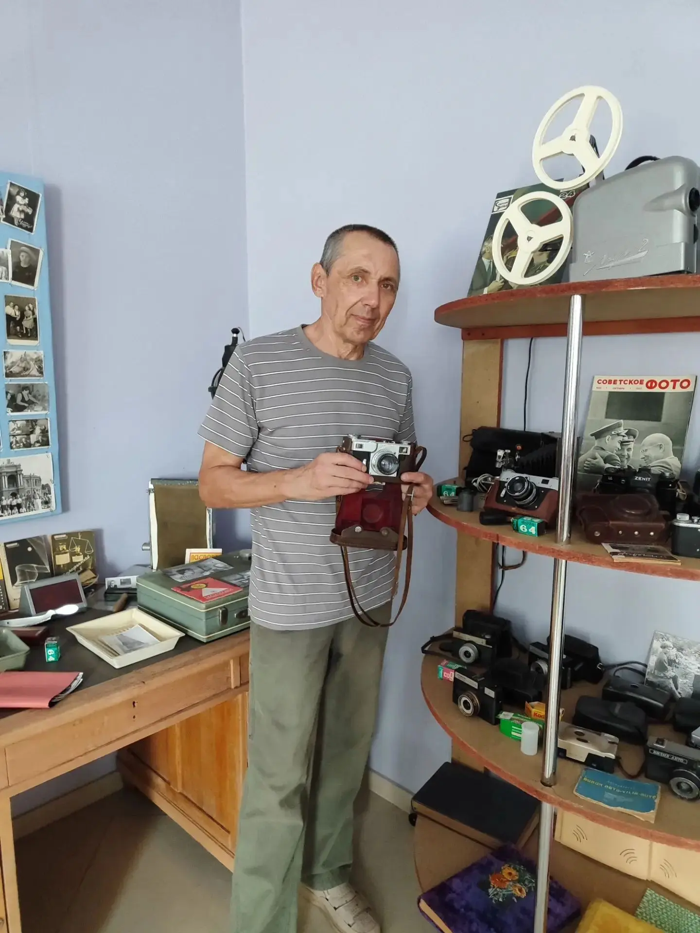 Сегодня, в День фотографии в дар музею был преподнесен пленочный фотоаппарат «Киев», 19...