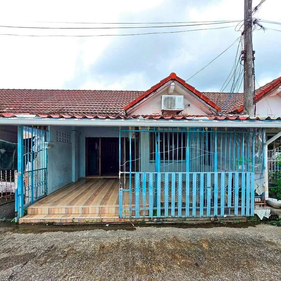 Продается таунхаус 3 спальни, 1 ванная, The Villa 3, Вичит, Пхукет