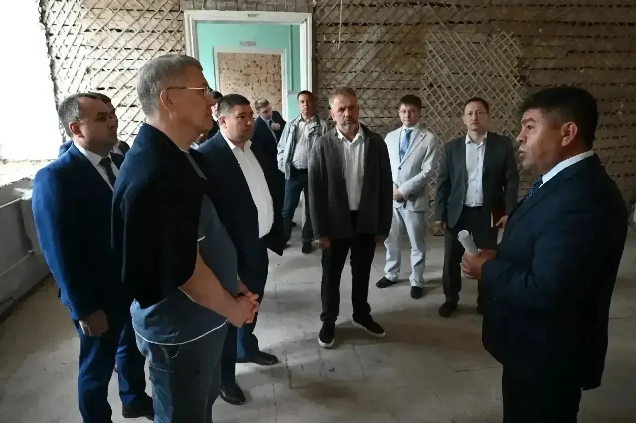 Улица Октябрьской Революции является одним из наиболее исторически значимых объектов го...