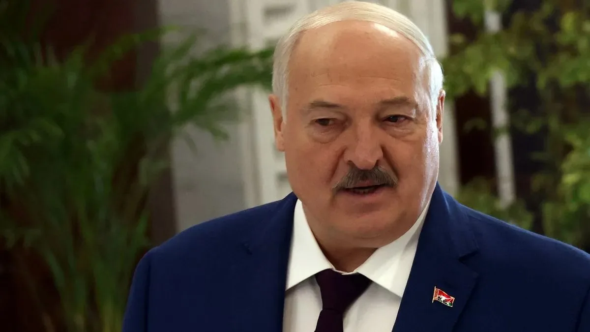 Беларусь не позволит стрелять русским в спину, — Лукашенко.