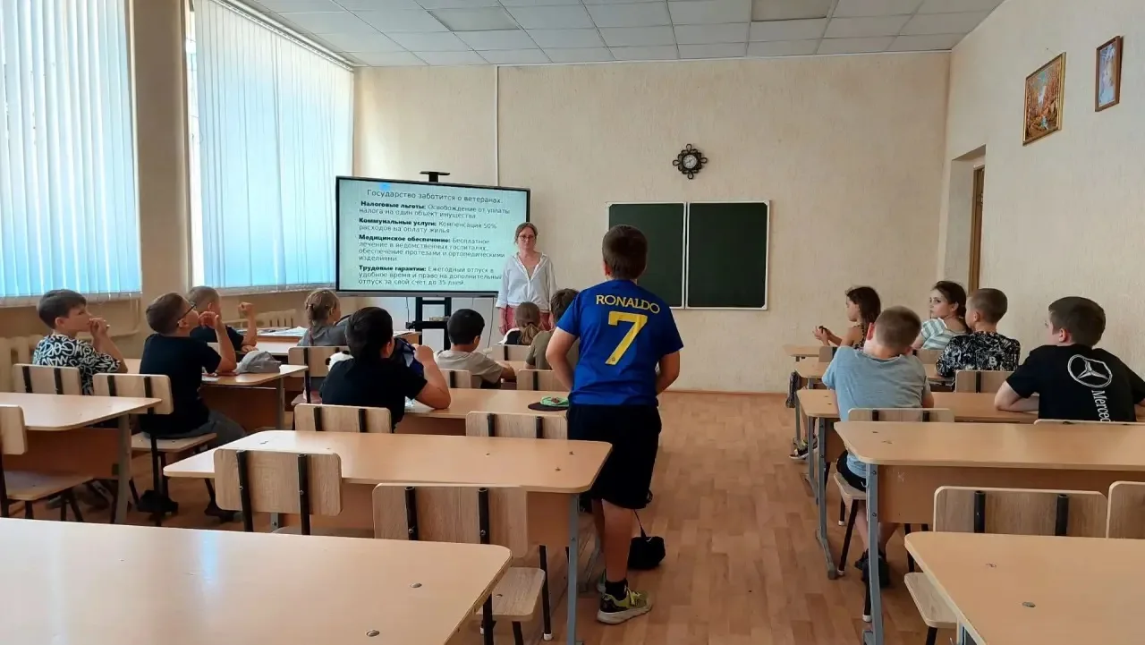 Память о героях жива в сердцах подрастающего поколения! 🕊

В пришкольном лагере «Дружба» прошло тре