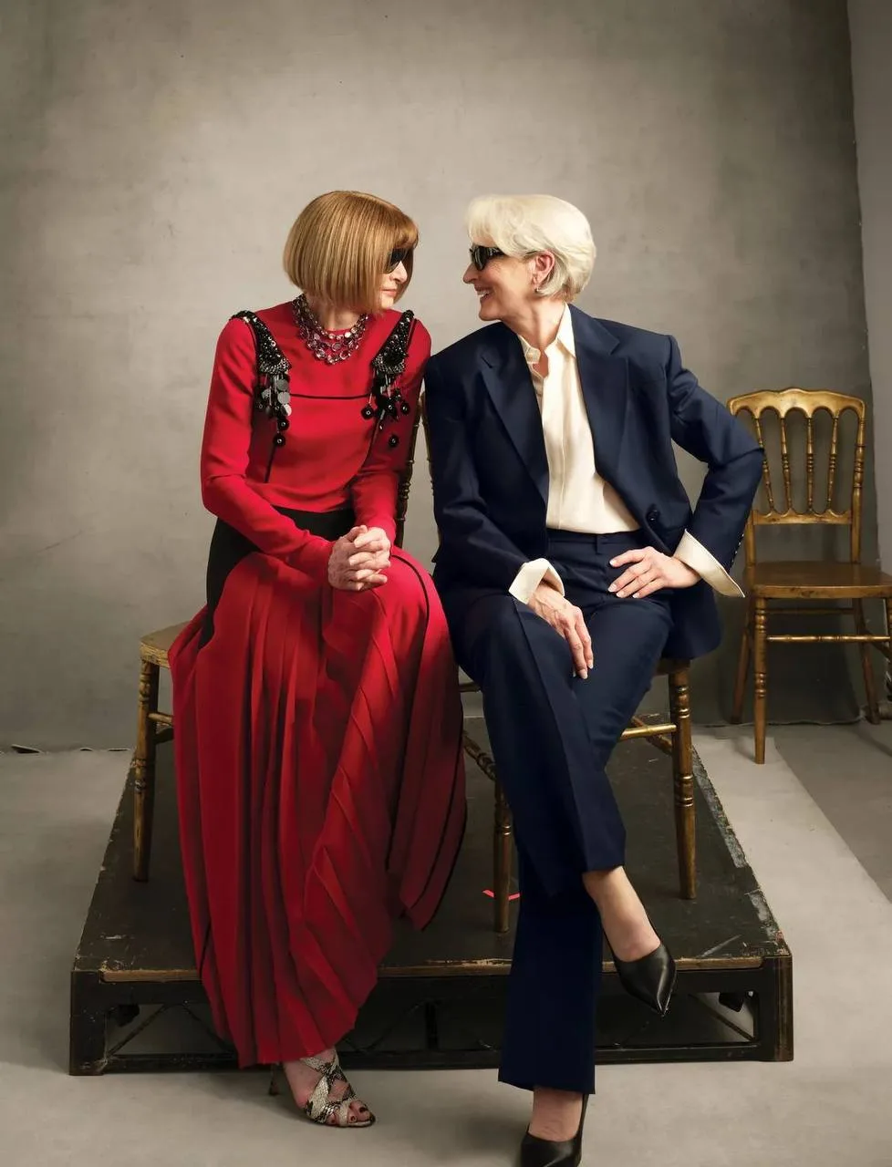 😍 Анна Винтур и Мэрил Стрип снялись для обложки майского Vogue   Это первое появление Анны Винтур на