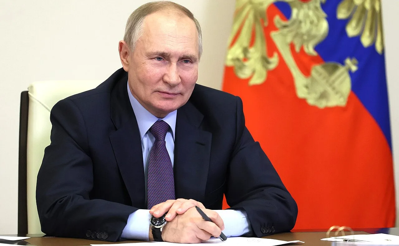 🖥️ Владимир Путин поддержал инициативу «Единой России» о признании особого статуса учителей.

«Сего