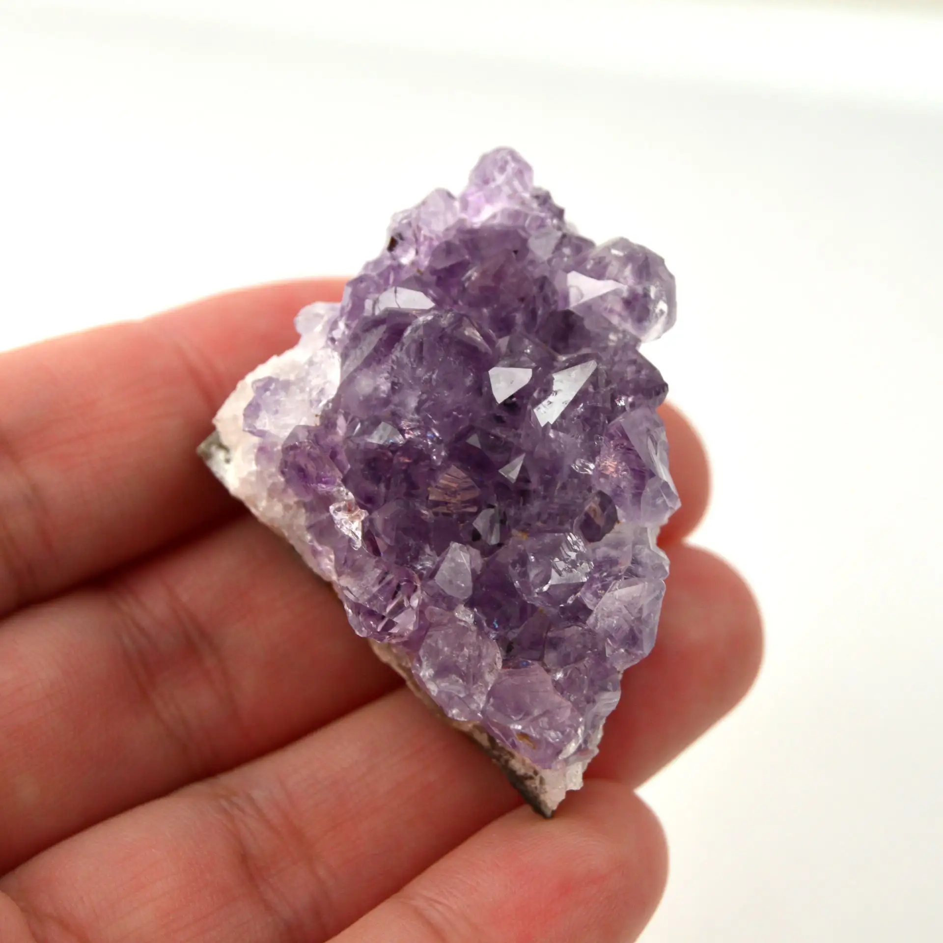 Аметист друза💜
Размер 40*33*23 мм
Стоимость 1429 ₽