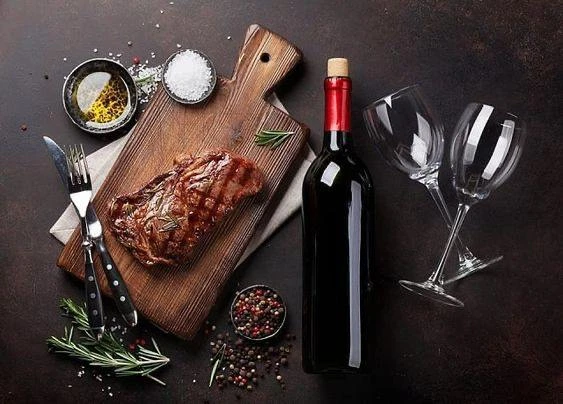 Гид по сочетаниям

Правильно подобранный напиток может усилить вкус блюда и сделать обед или ужин по