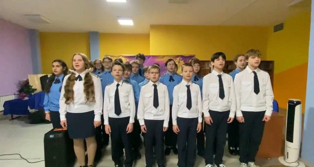 Яркой точкой в череде событий кадетской недели стал сегодняшний конкурс патриотической песни. В этих