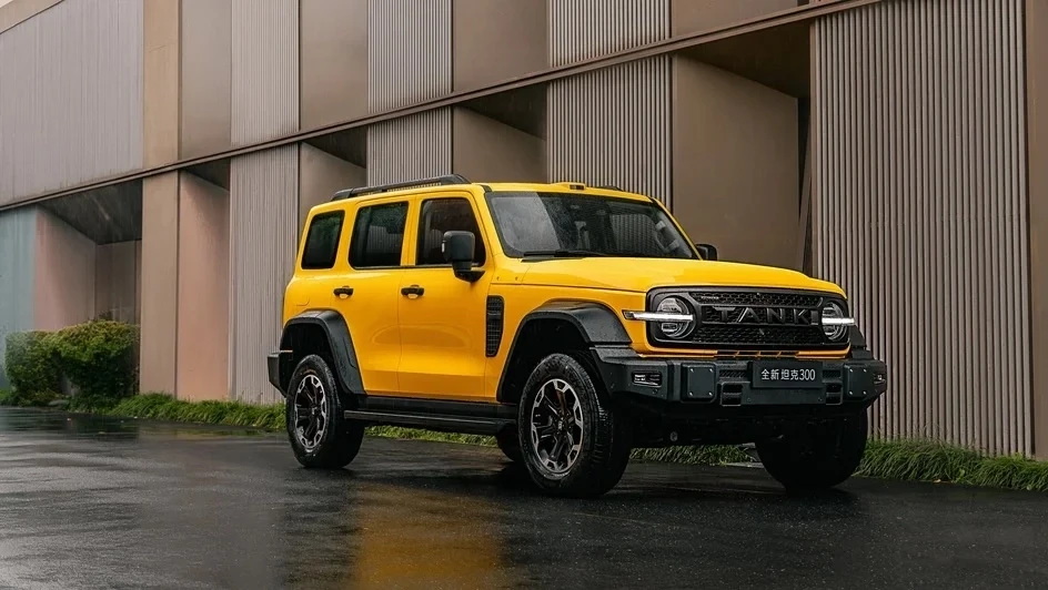 Начались продажи внедорожника Tank 300L: дешевле, чем ожидалось

Tank 300L на 126 мм длиннее, чем Ta