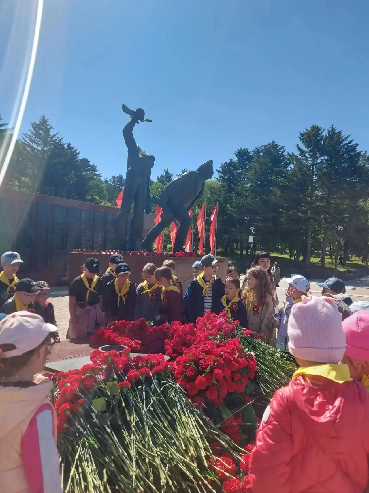🎗 Память, которая объединяет поколения

22 июня — День памяти и скорби. В этот день мы вспоминаем т