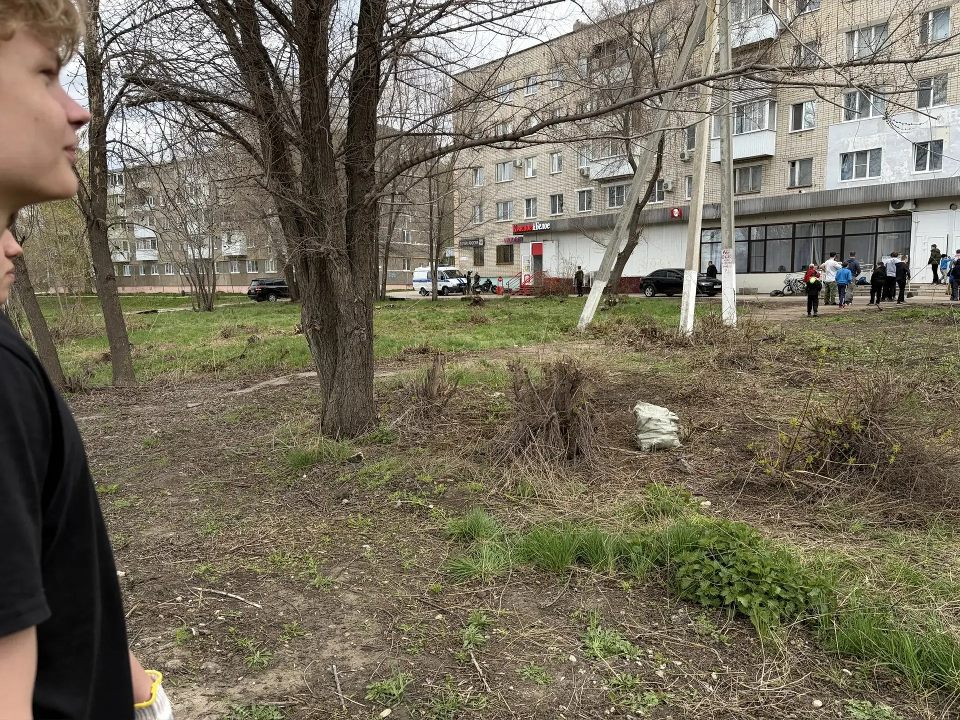 🔥Сегодняшний день завершаем ещё одним субботником!   Мы часто слышим критику в адрес современной мол