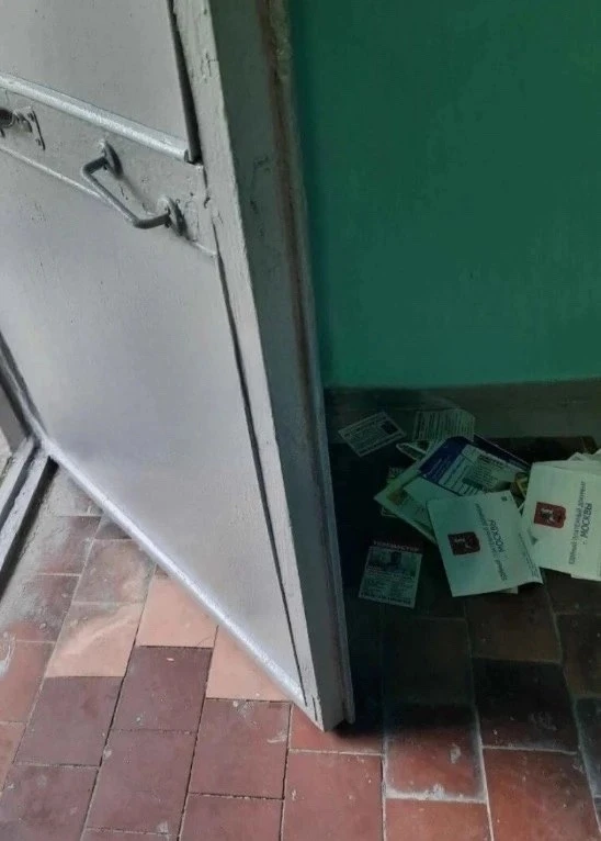 В подъезде на Варшавском шоссе пожаловались на антисанитарию

Житель дома № 154, корпус 3 на Варшавс