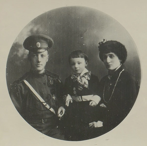 1 октября 1912 года, в родильном приюте императрицы Александры Фёдоровны на 18‑й линии ...