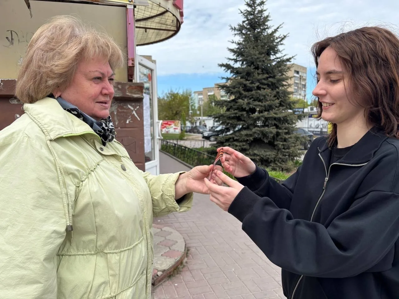 🎖 Акция «Георгиевская ленточка» память в каждом символе  Волгодонск, спасибо за отклик! ❤️  Ученичес