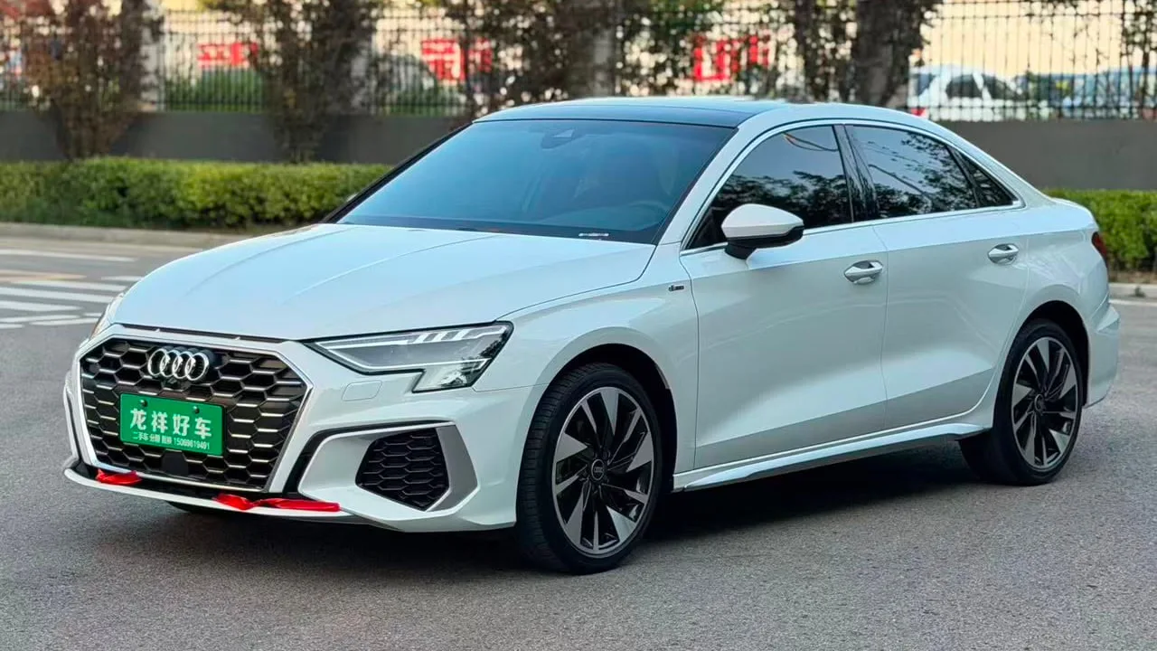 💥Поздравляем Никиту из г. Череповец с покупкой Audi A3 Limousine TFSI Fashion Sport 2022 года.

- О