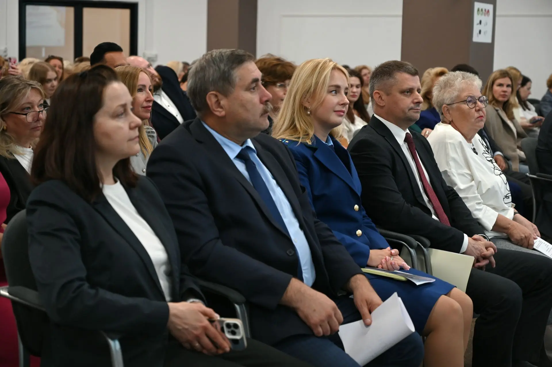 На Августовской педагогической конференции Петроградского района обсудили развитие совр...