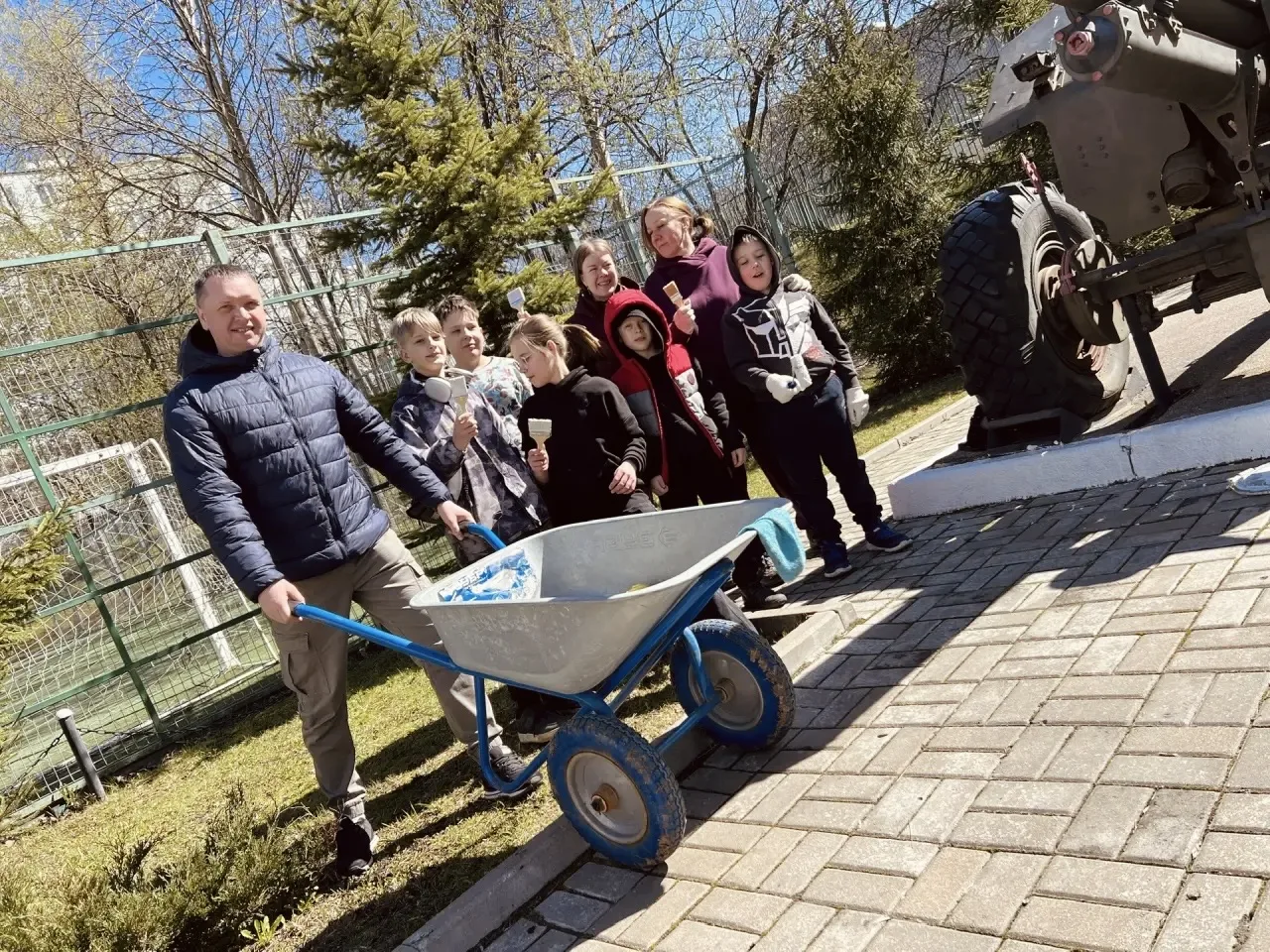 Убираем свою планету и возвращаем солнечную погоду  Мы за теплую и солнечную погоду в наших сердцах 