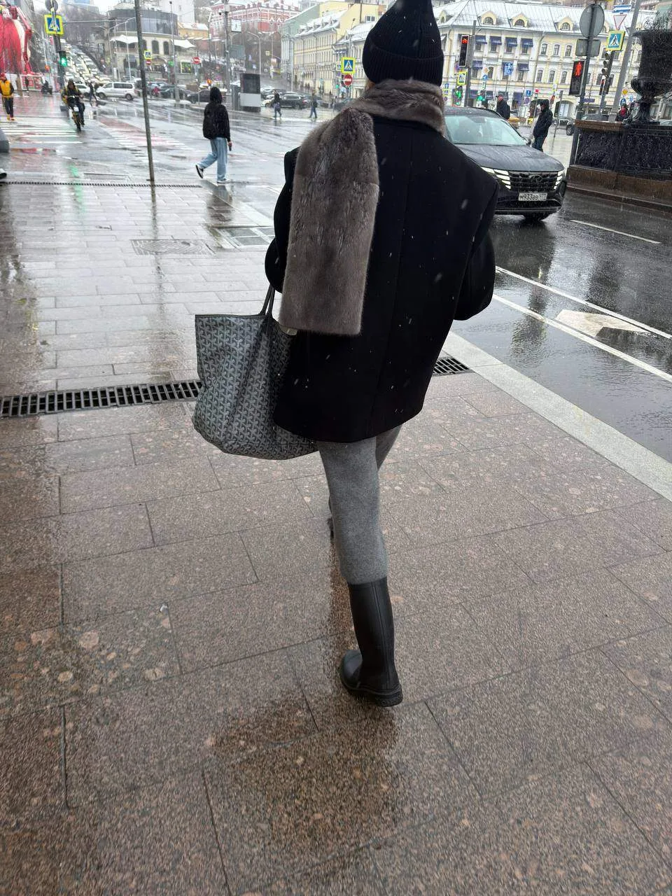 Новая порция #bagwatching в Москве! (с ее разной и непредсказуемой погодой!)