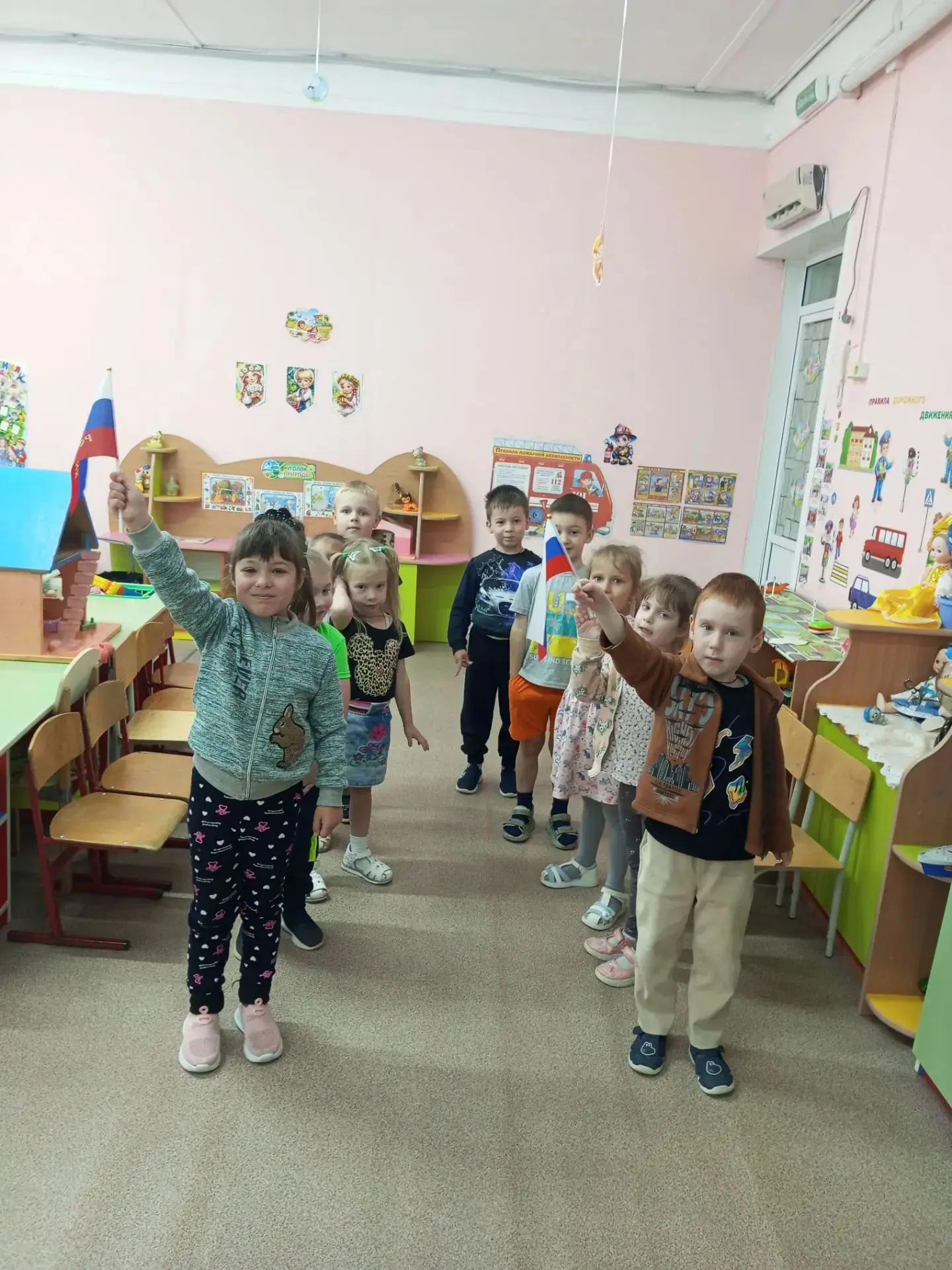 Маленькие патриоты большой страны! 🇷🇺