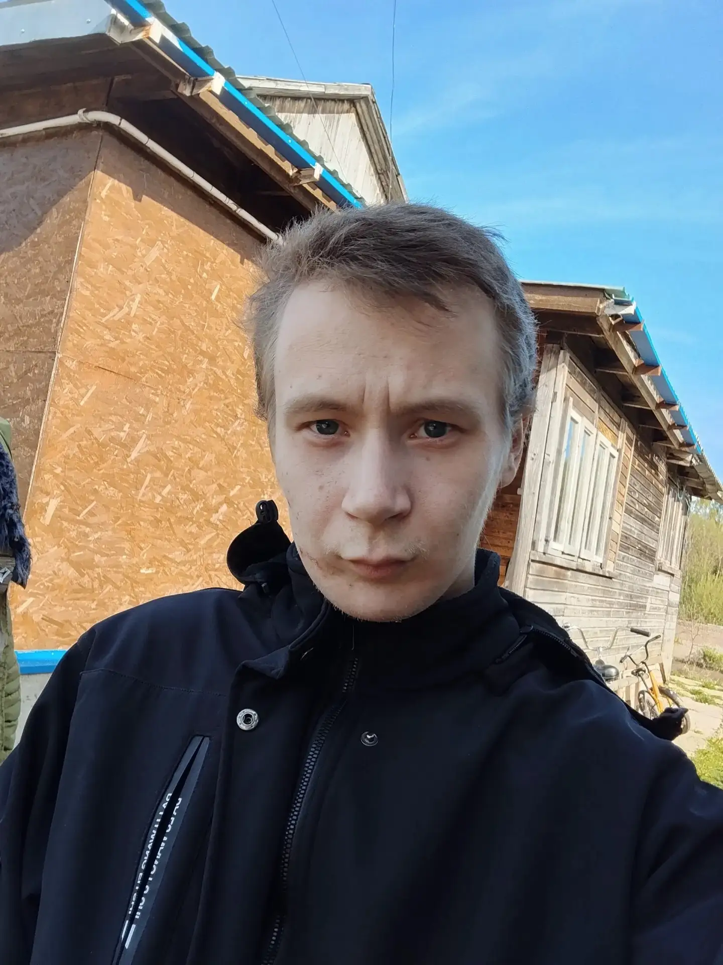 Ищу девучку возрост ее должин быть 25-35 богатая