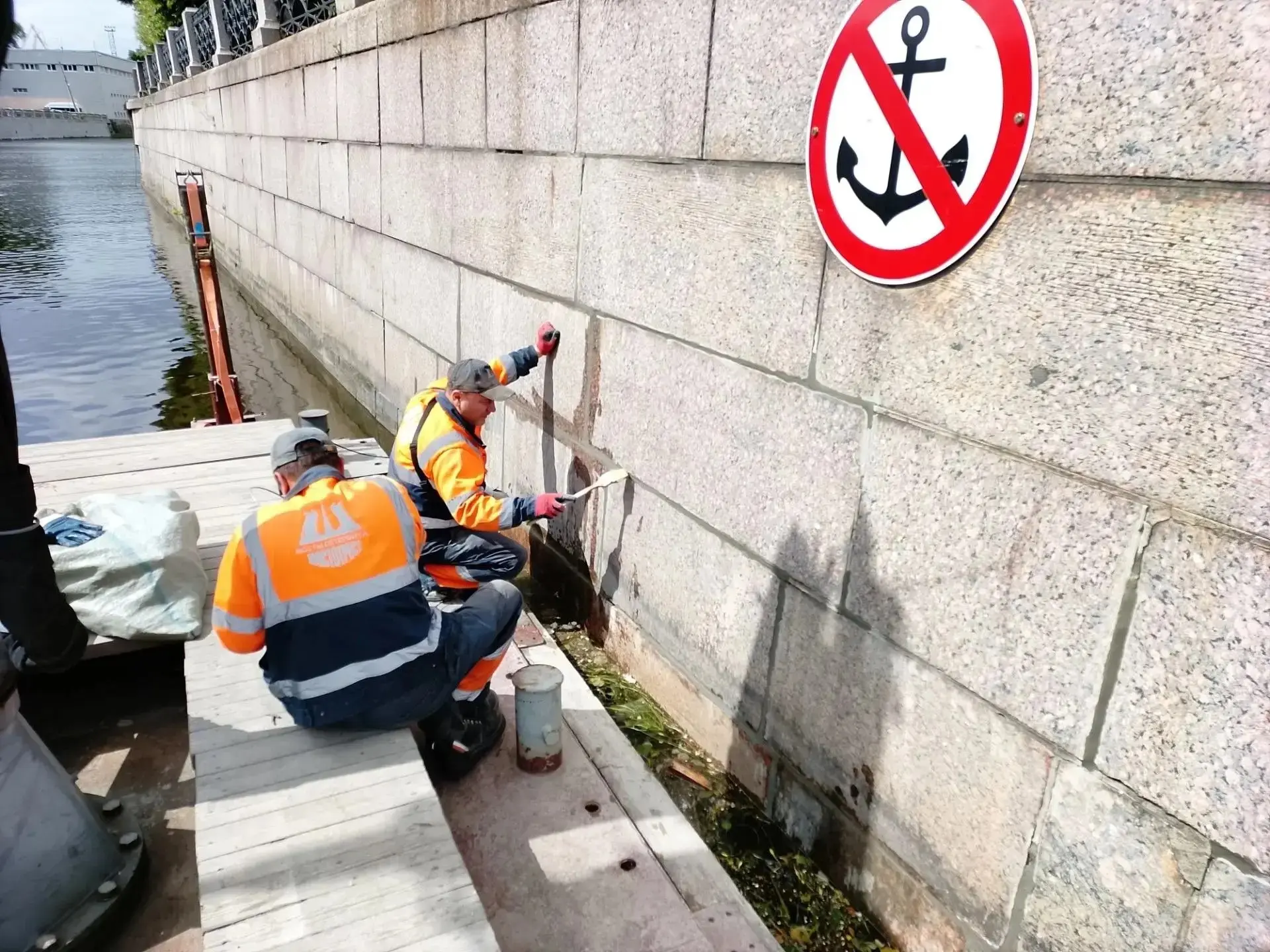 👷‍Ежемесячно специалисты Управления производства работ СПб ГБУ «Мостотрест» выполняют десятки задач
