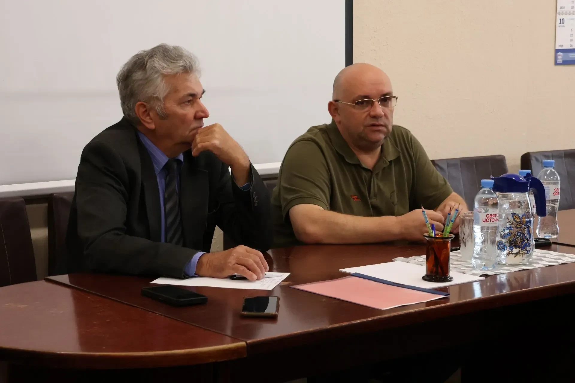 12 августа Глава Североуральского муниципального округа  Виталий Никитенко  вместе с Пр...