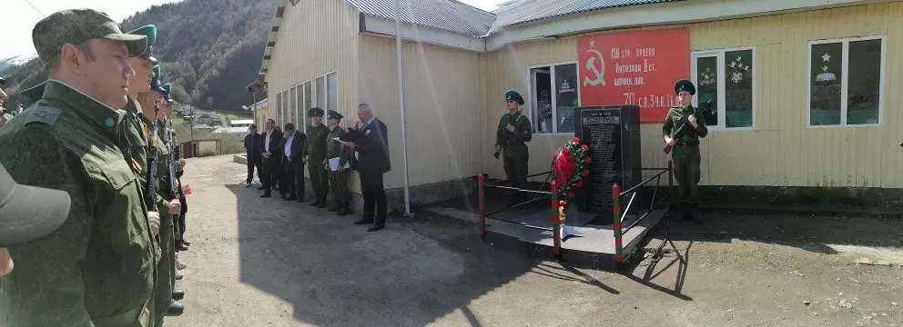 🇷🇺Сегодня, 9 мая, в нашей школе  прошла  торжественная линейка, посвященная 81-годовщ...