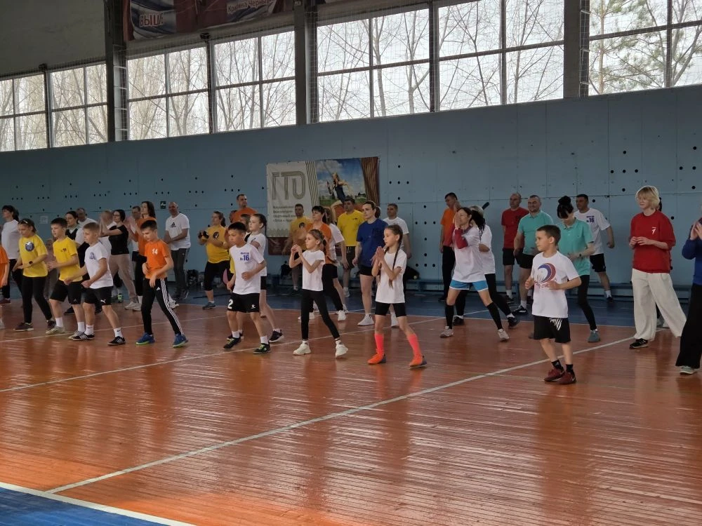 🏆Папа, мама, я – спортивная семья🔥  Сегодня на базе ДЮСШ №1 царил настоящий спортивный драйв! Там со