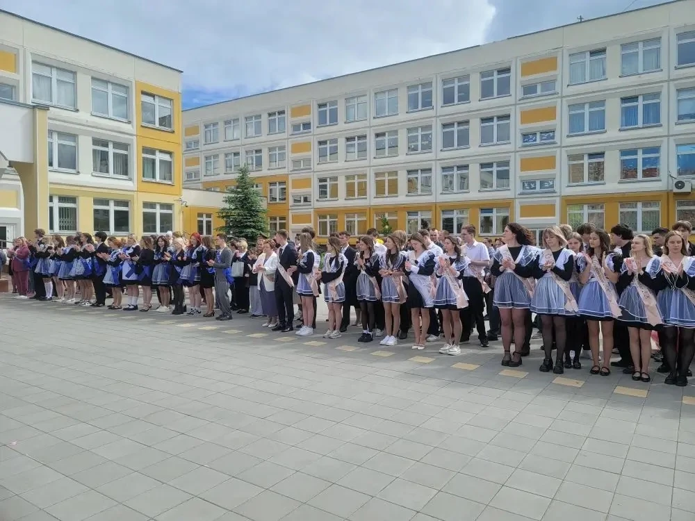 В школе «Перспектива» дали старт взрослой жизни🎉  Сегодня в нашей школе «Перспектива» было особенно 