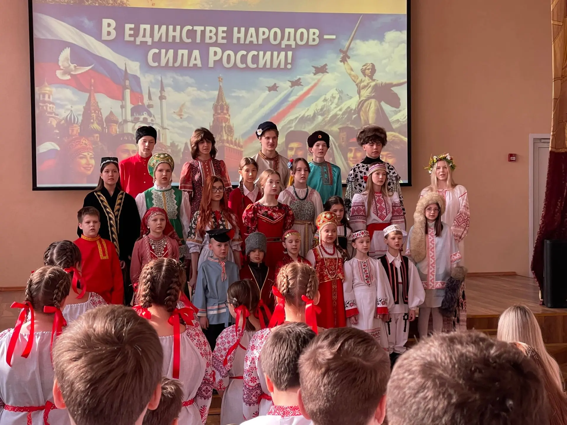В гимназии №12 прошел традиционный фестиваль «Живое кино»🎬  3 дня, 33 выступления и столько же ярких