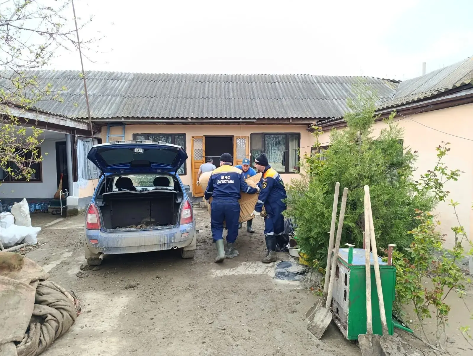 🤝 Спасатели МЧС Республики совместно со спасателями Тульского Спасательного центра продолжают непрер
