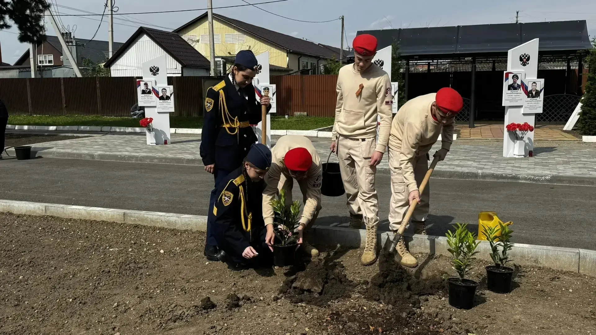 Связь поколений — в каждом саженце!🌱  Студенты и педагоги ГБПОУ КК «Брюховецкий аграрный колледж»  п