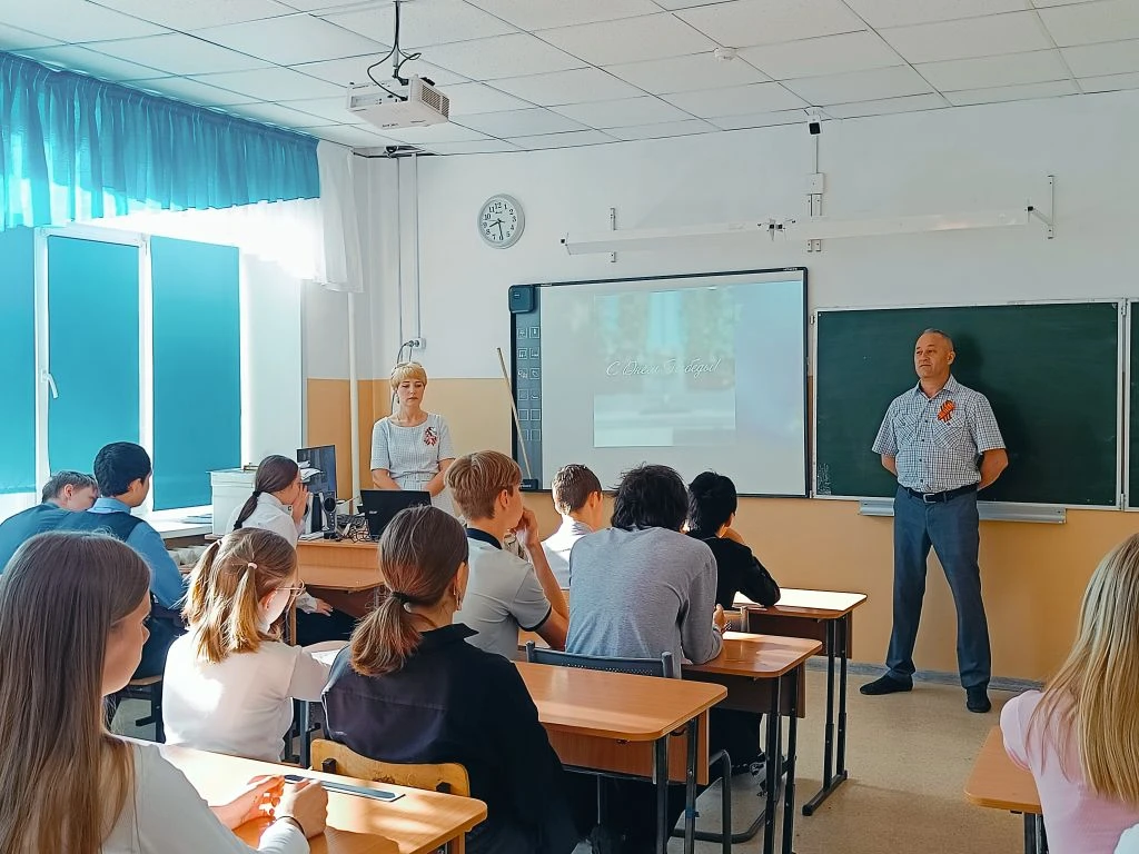В преддверии великого праздника День Победы в нашей Гимназии продолжается цикл «Уроков мужества». Се
