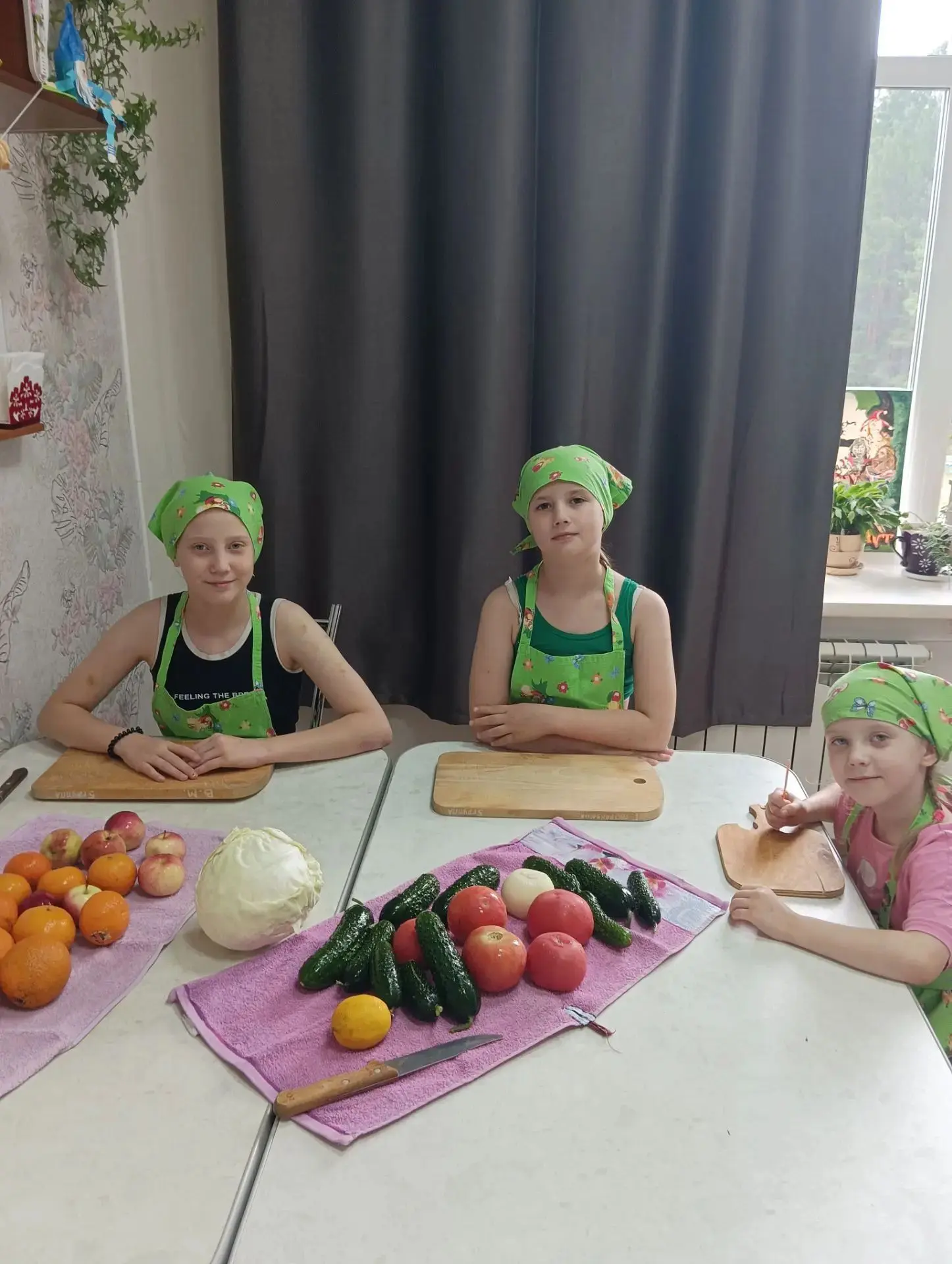 Как мы отметили День кулинаров, или наш идеальный салат!🥗 

25 июля в День кулинаров, ребята решили