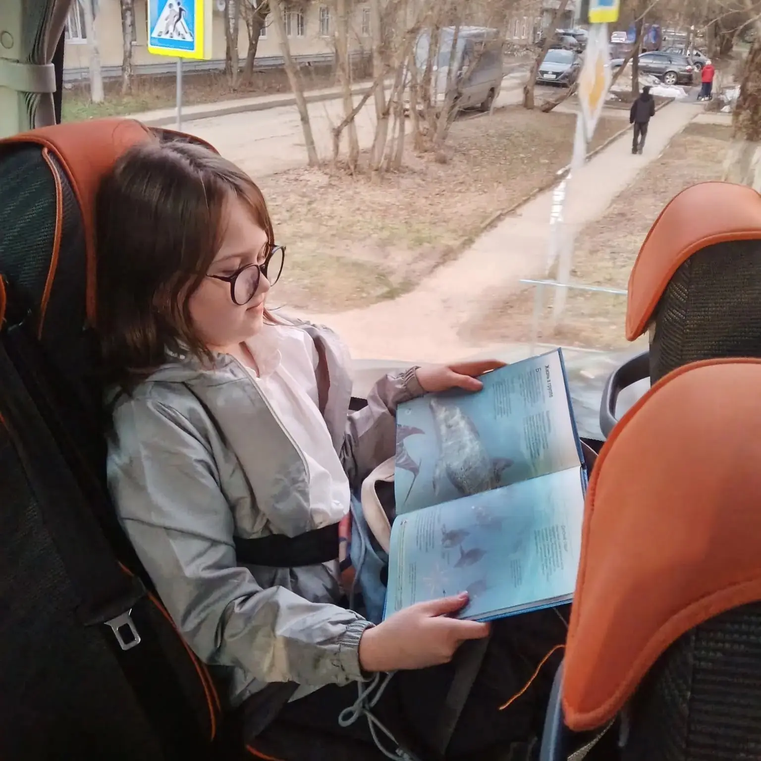"Книговорот" активно продолжается в рамках "Недели детской книги". С каждым днем количество книжных 
