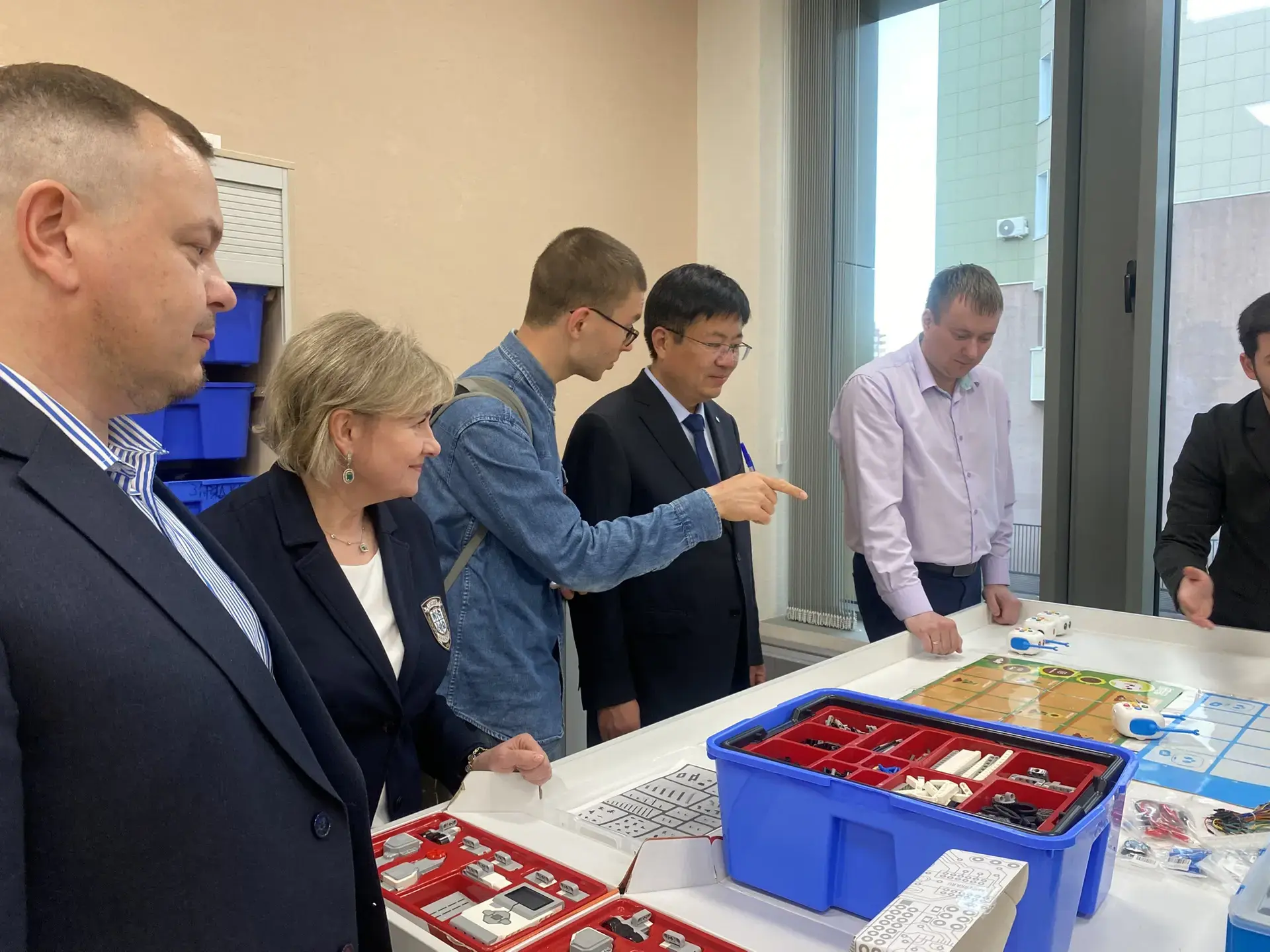Новые горизонты образования: Омская область укрепляет сотрудничество с Китаем  Сегодня на базе Техно