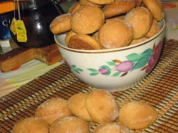 Домашнее мягкое печенье на сметане

Очень простое печенье, которое понравится Вам и вашим детям особ