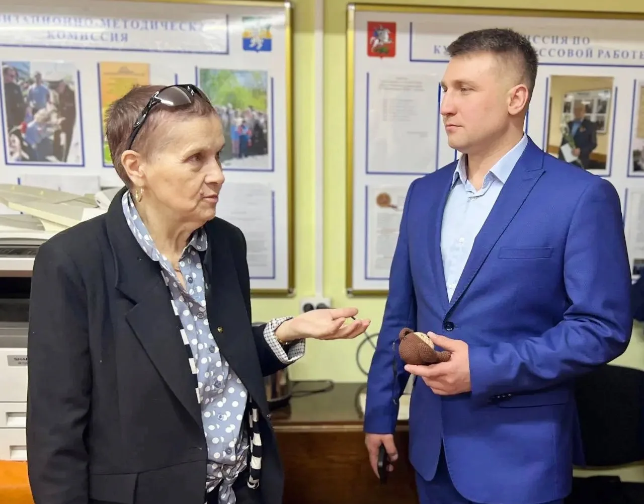 Жители Текстильщиков подняли вопрос об интенсивном автомобильном движении во дворе

По приглашению о