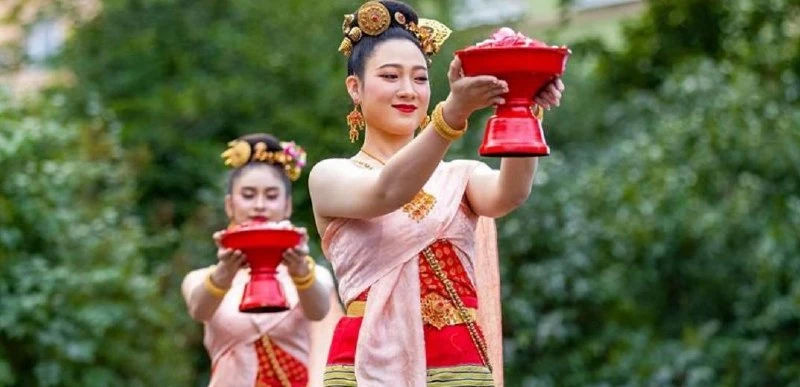 Москва и Бангкок становятся ближе. Это не просто слова! 
🇹🇭🤝🇷🇺

С 31 июля по 2 августа в саду «