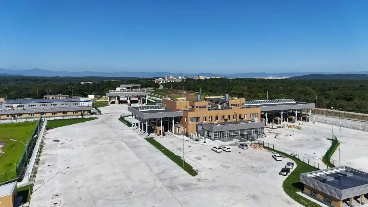 ❗️Движение через пункт пропуска Краскино в Хасанском округе временно приостановят 6 окт...