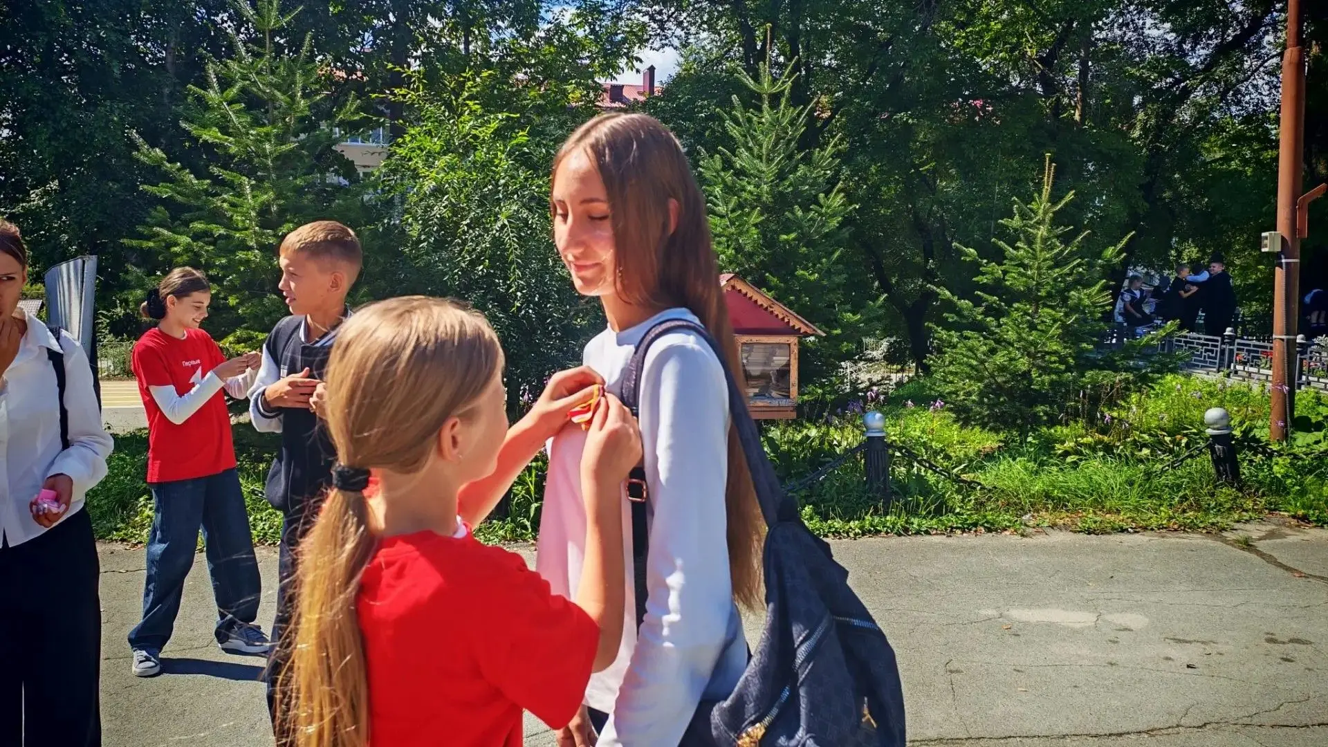 Учащиеся школы № 8 приняли участие в торжественном митинге, посвященном Дню окончания В...