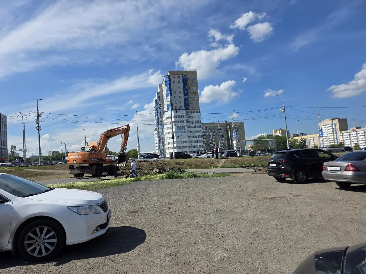 В Омске у метромоста начали строить новую развязку

На въезде в Левобережье уже вовсю кипит работа. 