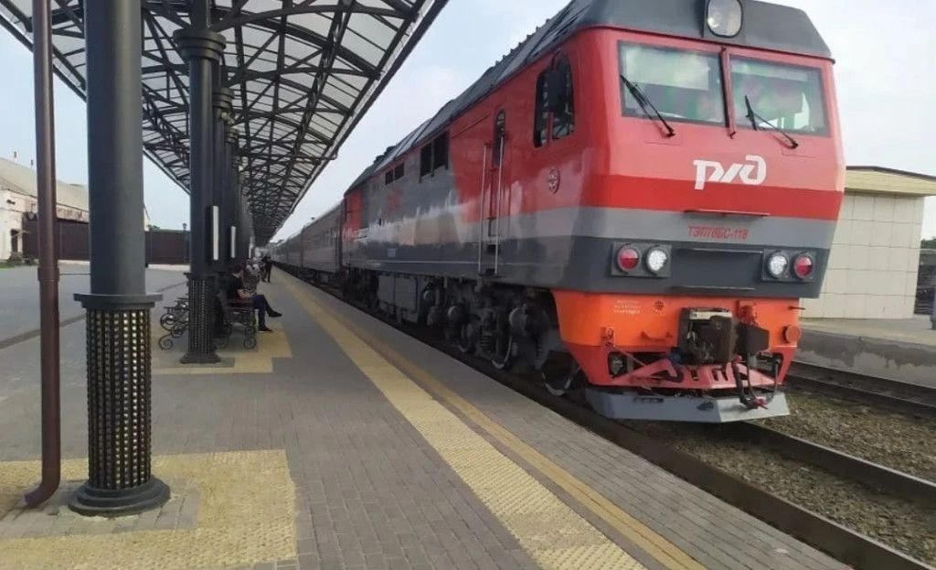 Около 10 тысяч человек трудятся в предприятиях РЖД в Тамбовской области – 2 августа они...
