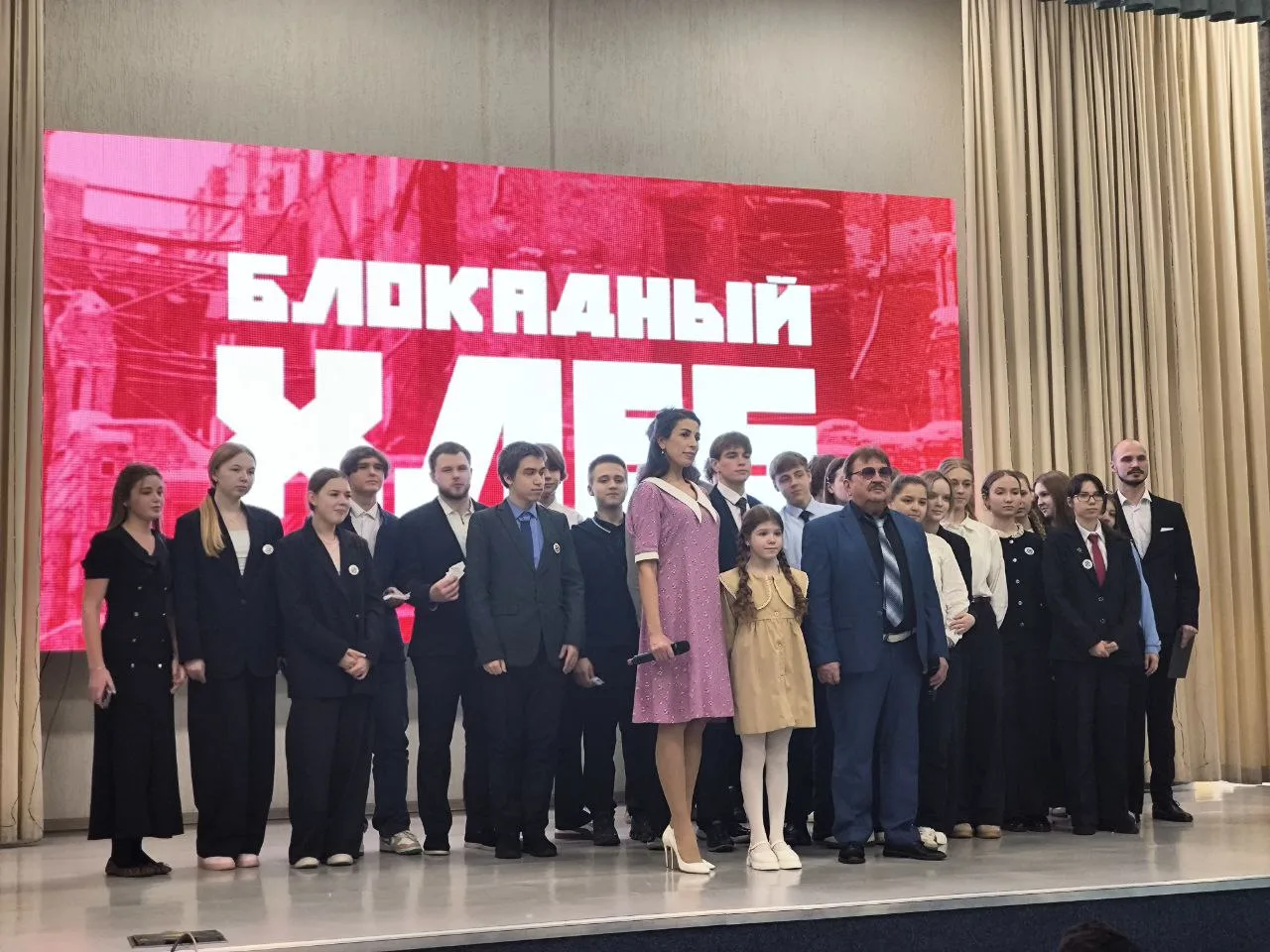 Начиная с прошлой недели в нашей школе царила атмосфера памяти и уважения к истории. Мы провели цикл